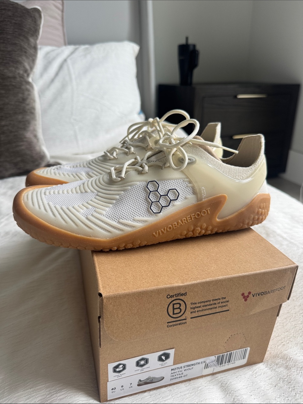 Vivo Barefoot Motus Strength II